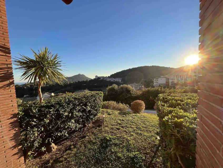 Village Cap Esterel, Piscine, Plage Saint-Raphaël 外观 照片