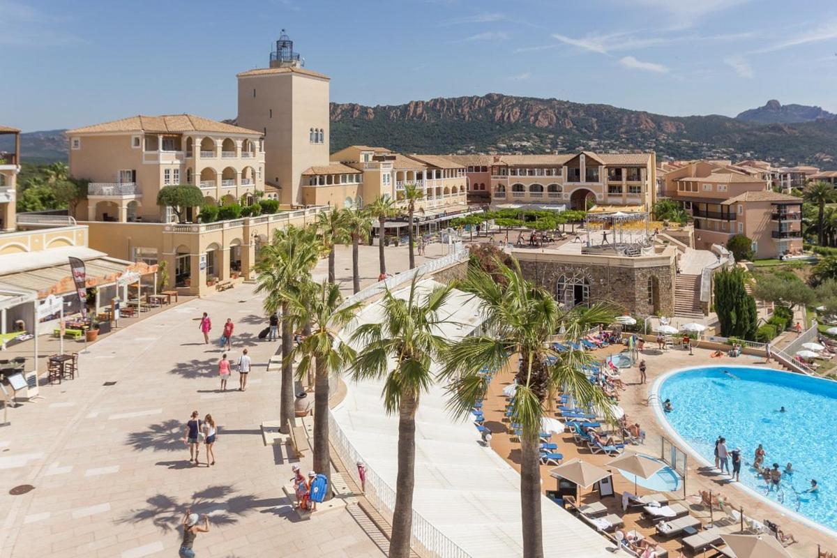 Village Cap Esterel, Piscine, Plage Saint-Raphaël 外观 照片