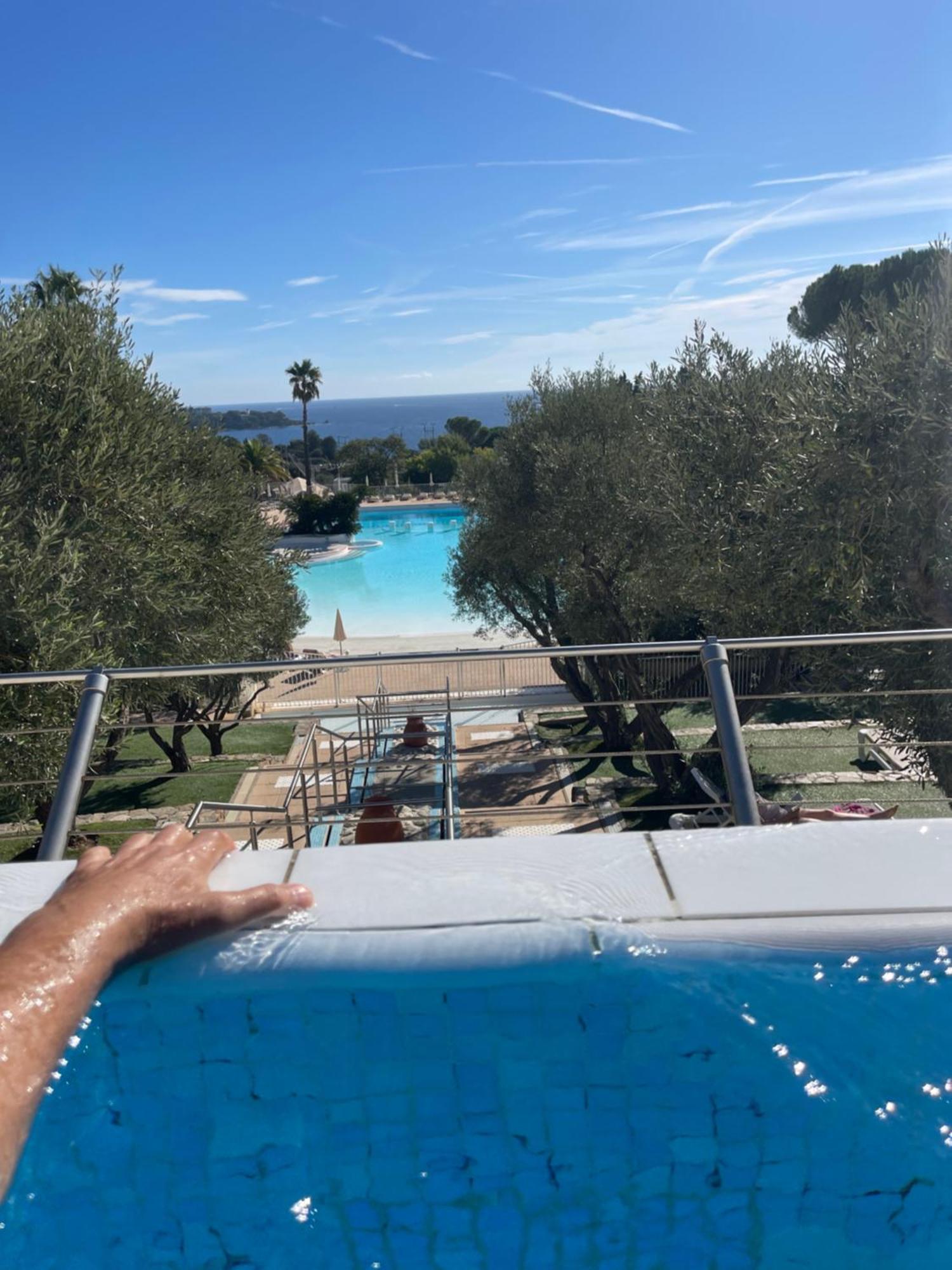 Village Cap Esterel, Piscine, Plage Saint-Raphaël 外观 照片