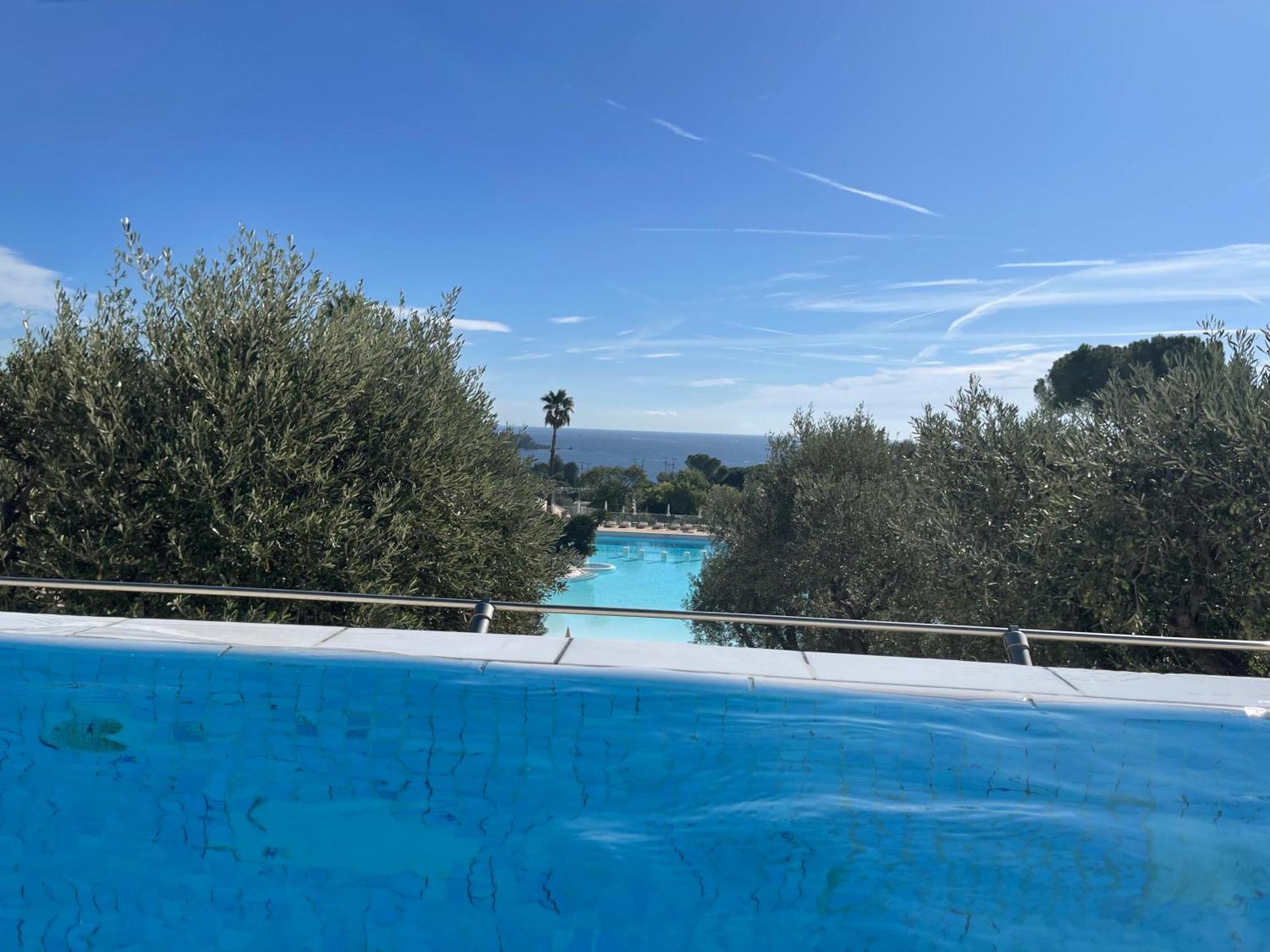 Village Cap Esterel, Piscine, Plage Saint-Raphaël 外观 照片